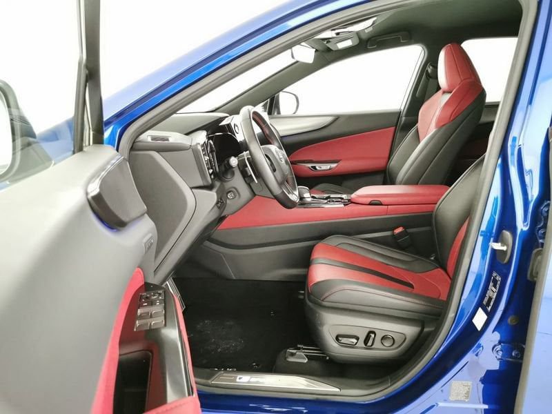 https://cdn-dk.caraffinity.it/dealer/datafiles/vehicle/images/800/32618/r5zEvHZ28GCmgBCX.jpeg