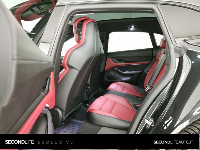 https://cdn-dk.caraffinity.it/dealer/datafiles/vehicle/images/800/32618/uy0ladPdoHSg6TQm.jpeg