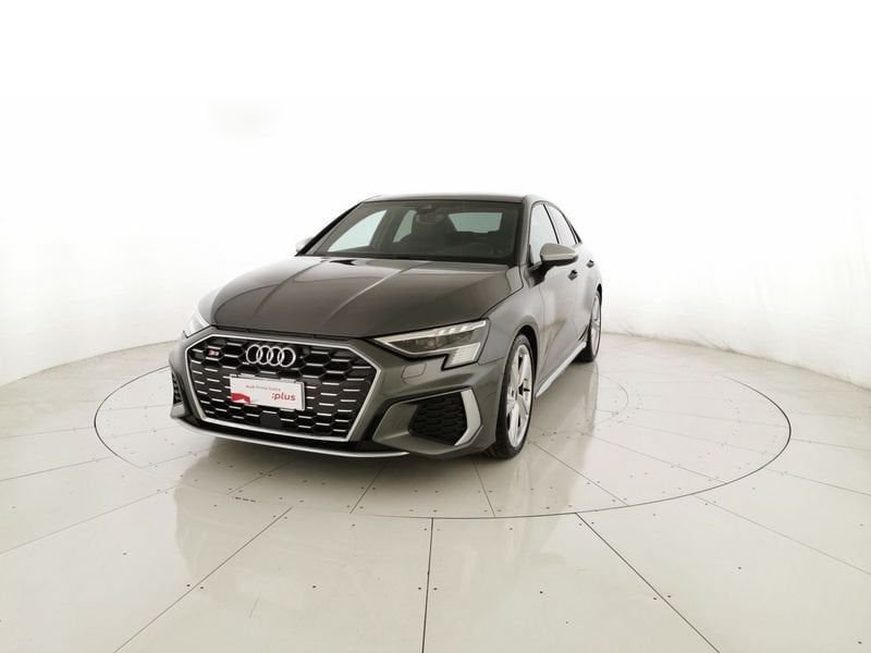 https://cdn-dk.caraffinity.it/dealer/datafiles/vehicle/images/800/32618/vrZZ4sOHpKR8N9Ym.jpeg?format=jpeg