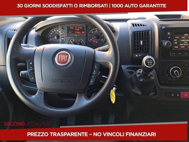 https://cdn-dk.caraffinity.it/dealer/datafiles/vehicle/images/800/32618/wOjZ7DvqqeQh0zbx.jpeg