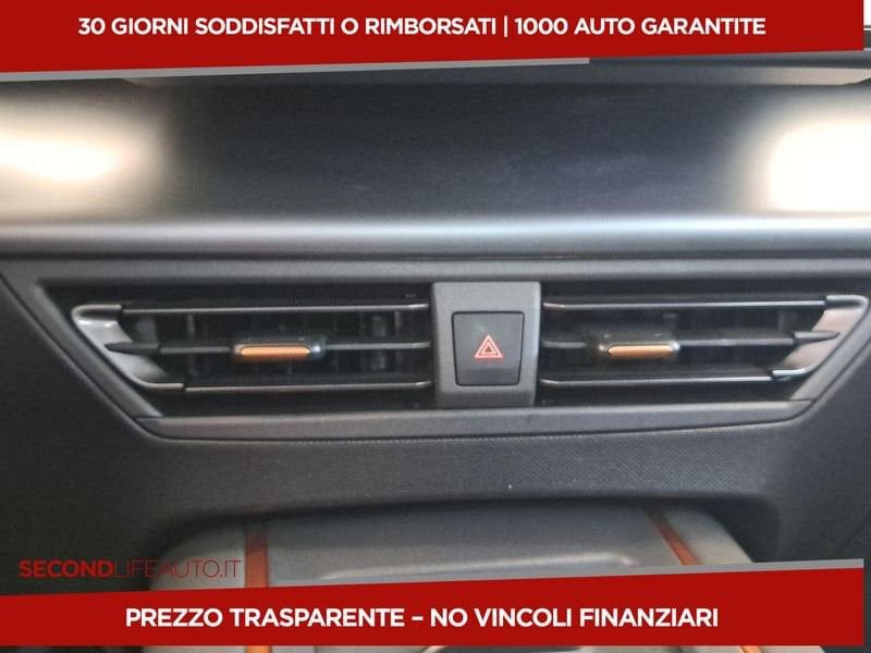 https://cdn-dk.caraffinity.it/dealer/datafiles/vehicle/images/800/32618/zWQT7bSSrx9V6FA2.jpeg