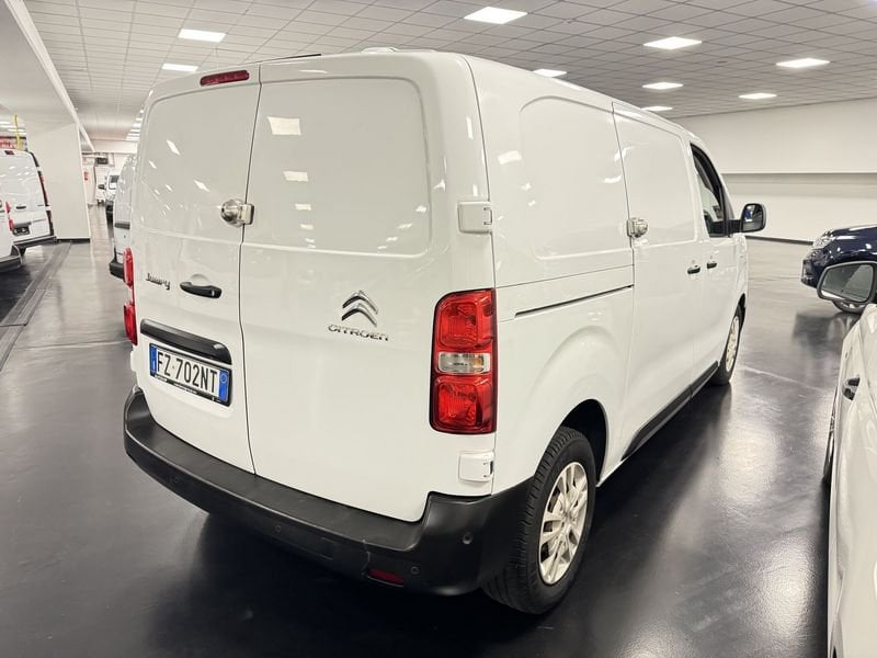 https://cdn-dk.caraffinity.it/dealer/datafiles/vehicle/images/800/32881/0QjNqIPhOpaPOvJx.JPG