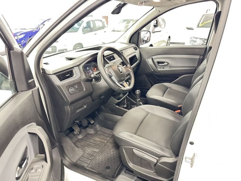 https://cdn-dk.caraffinity.it/dealer/datafiles/vehicle/images/800/32881/0XLzG4bPBUPEdFt2.JPG