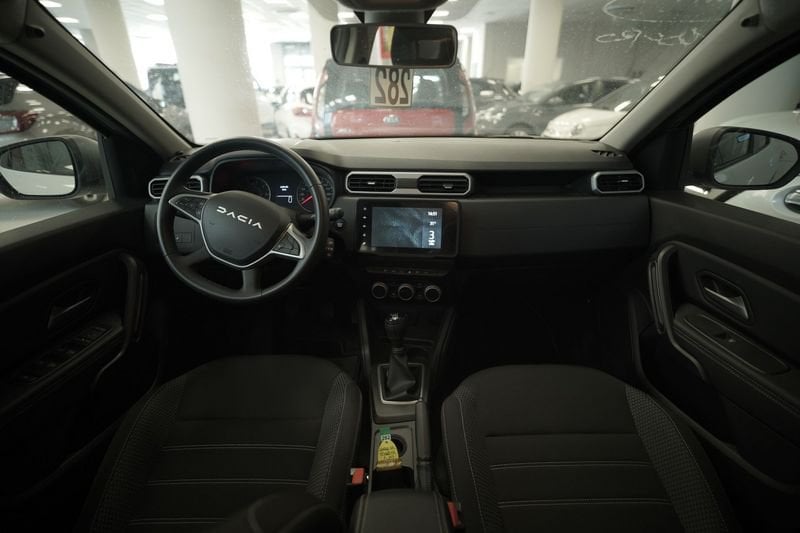https://cdn-dk.caraffinity.it/dealer/datafiles/vehicle/images/800/32881/0cFYt3mnqhhG6caX.JPG