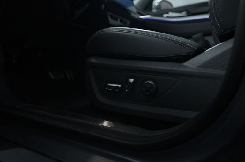 https://cdn-dk.caraffinity.it/dealer/datafiles/vehicle/images/800/32881/0wmF7CvUVwe2AUhw.JPG
