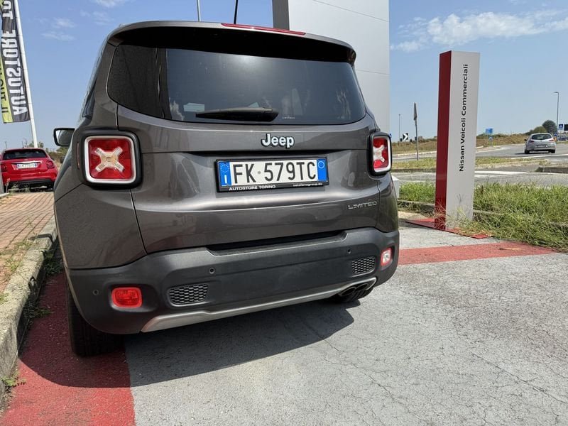 https://cdn-dk.caraffinity.it/dealer/datafiles/vehicle/images/800/32881/1svIhFWAaLD5Jg3o.jpeg