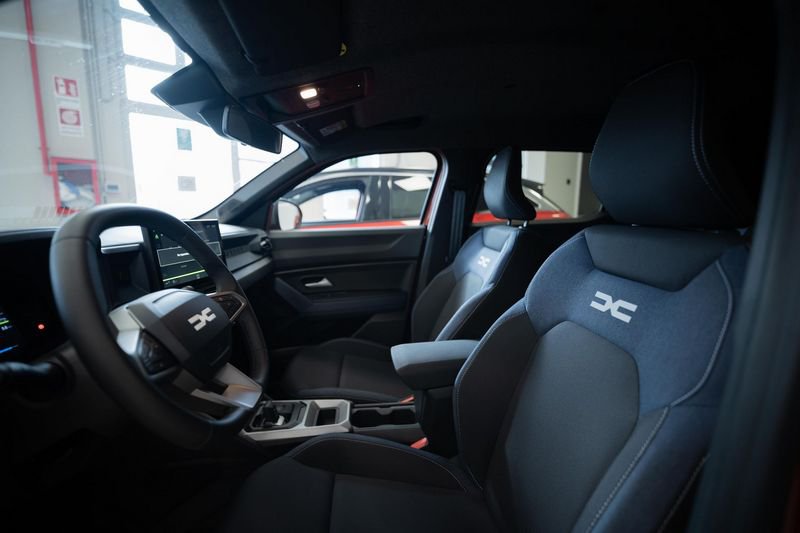 https://cdn-dk.caraffinity.it/dealer/datafiles/vehicle/images/800/32881/2DIoOKXcVEnCIiad.jpg