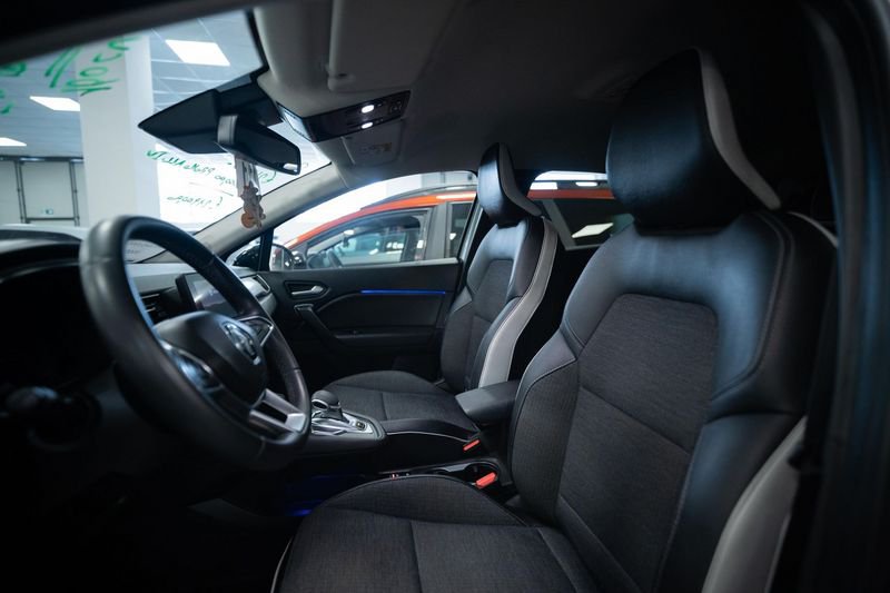 https://cdn-dk.caraffinity.it/dealer/datafiles/vehicle/images/800/32881/2rgXHS4tBQnMUg41.jpg