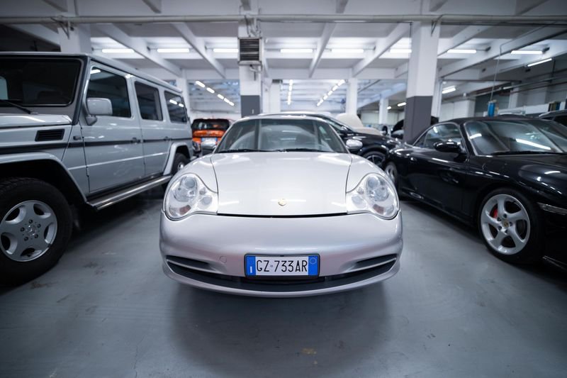https://cdn-dk.caraffinity.it/dealer/datafiles/vehicle/images/800/32881/39CgKgatrlV8p6NS.jpg