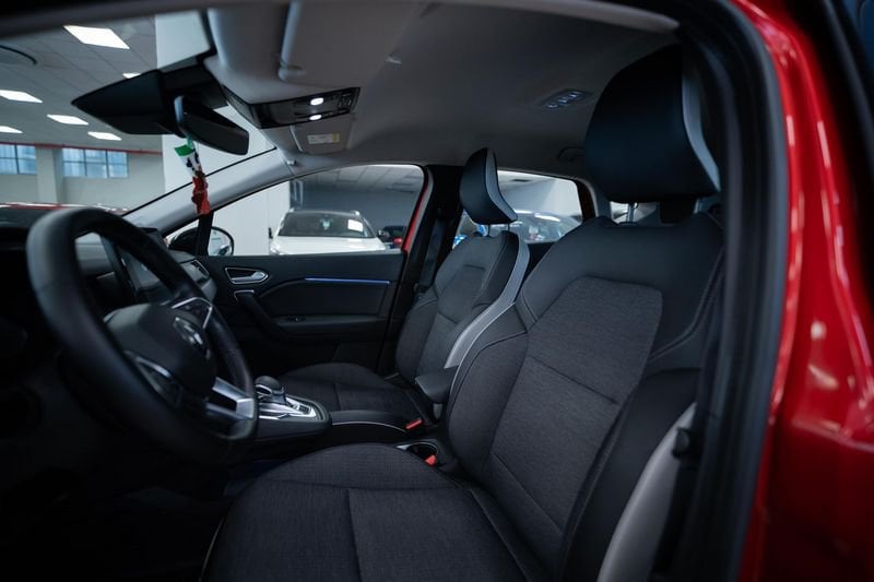 https://cdn-dk.caraffinity.it/dealer/datafiles/vehicle/images/800/32881/3Y3SKpvBcrTe3UhZ.jpg