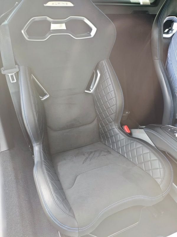 https://cdn-dk.caraffinity.it/dealer/datafiles/vehicle/images/800/32881/40Gee7niTWsSig9L.jpeg