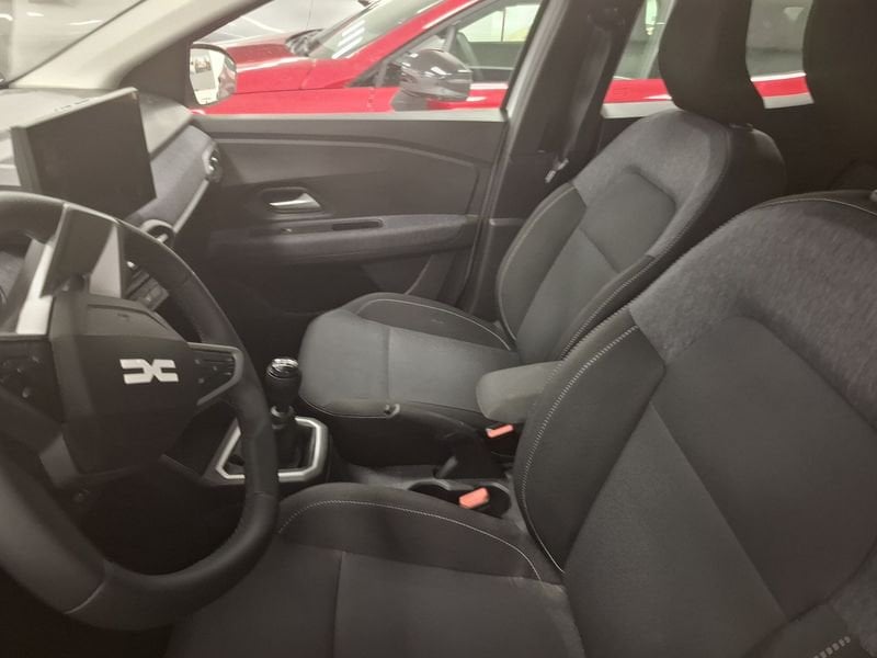 https://cdn-dk.caraffinity.it/dealer/datafiles/vehicle/images/800/32881/46kTFJuig1MYzCdu.jpg