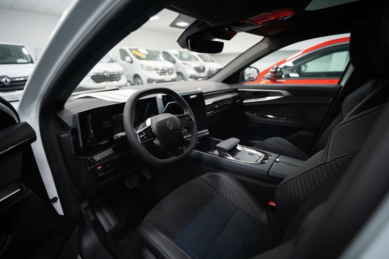 https://cdn-dk.caraffinity.it/dealer/datafiles/vehicle/images/800/32881/5EmcVgtlZkKBVa0n.jpg