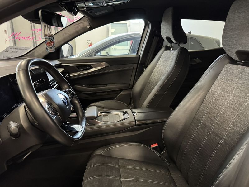 https://cdn-dk.caraffinity.it/dealer/datafiles/vehicle/images/800/32881/5mJqQkoHYC5zkxKX.jpeg