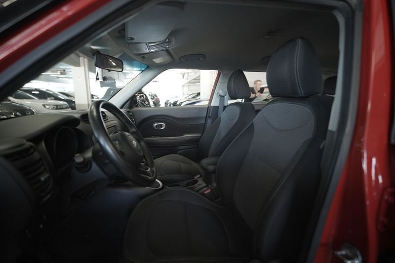 https://cdn-dk.caraffinity.it/dealer/datafiles/vehicle/images/800/32881/8JDB2sUnI5aUyqtk.JPG