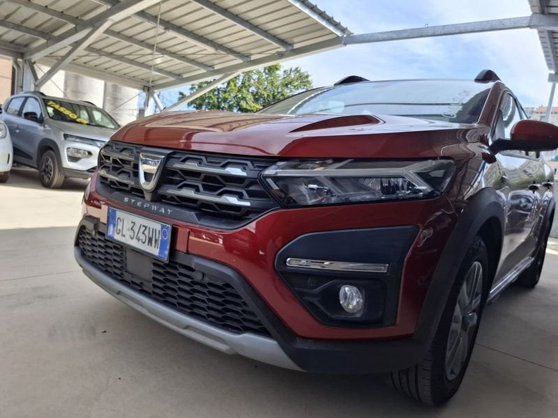 https://cdn-dk.caraffinity.it/dealer/datafiles/vehicle/images/800/32881/AMdoKq6NLDuWnQsT.jpg