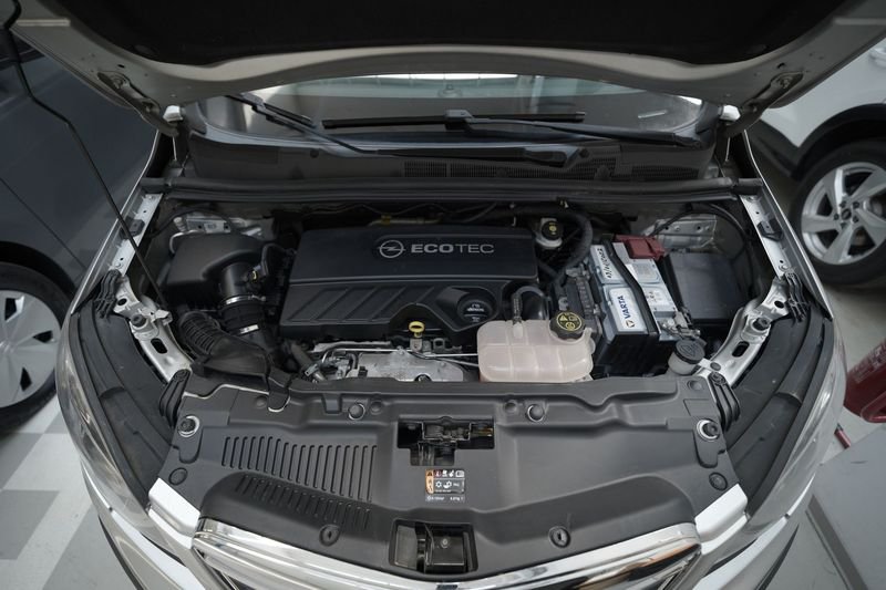 https://cdn-dk.caraffinity.it/dealer/datafiles/vehicle/images/800/32881/D4xFexyFdCSFeKhm.JPG