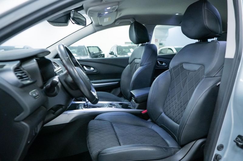 https://cdn-dk.caraffinity.it/dealer/datafiles/vehicle/images/800/32881/DxdLZiyQ1CGrI0yf.jpg