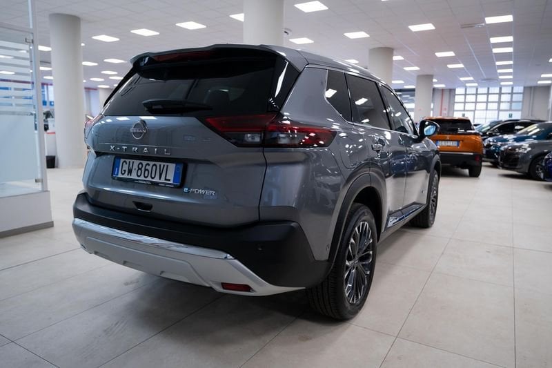 https://cdn-dk.caraffinity.it/dealer/datafiles/vehicle/images/800/32881/E6uS6h68knIhUXDV.jpg
