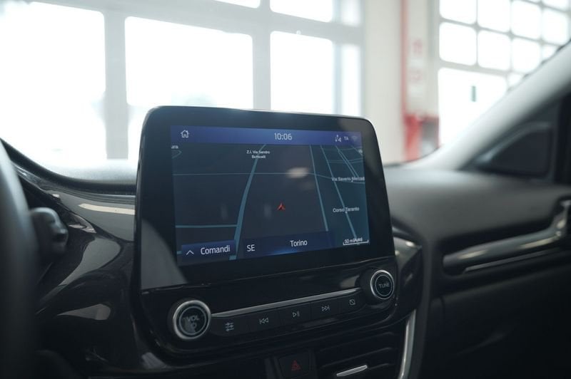 https://cdn-dk.caraffinity.it/dealer/datafiles/vehicle/images/800/32881/G3D5PWYeM94RbrXd.JPG
