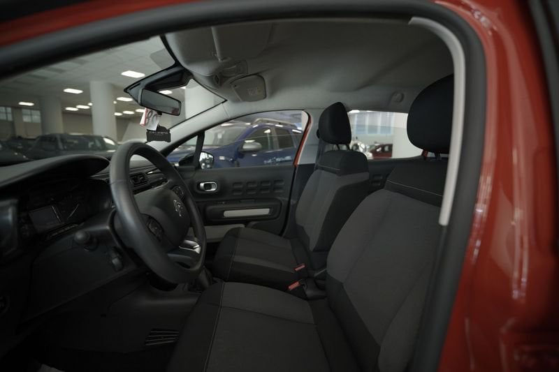 https://cdn-dk.caraffinity.it/dealer/datafiles/vehicle/images/800/32881/GWWUaP6OgHlps6uB.JPG