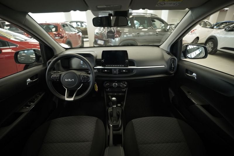 https://cdn-dk.caraffinity.it/dealer/datafiles/vehicle/images/800/32881/H6uDvjK1UelqDzV0.JPG