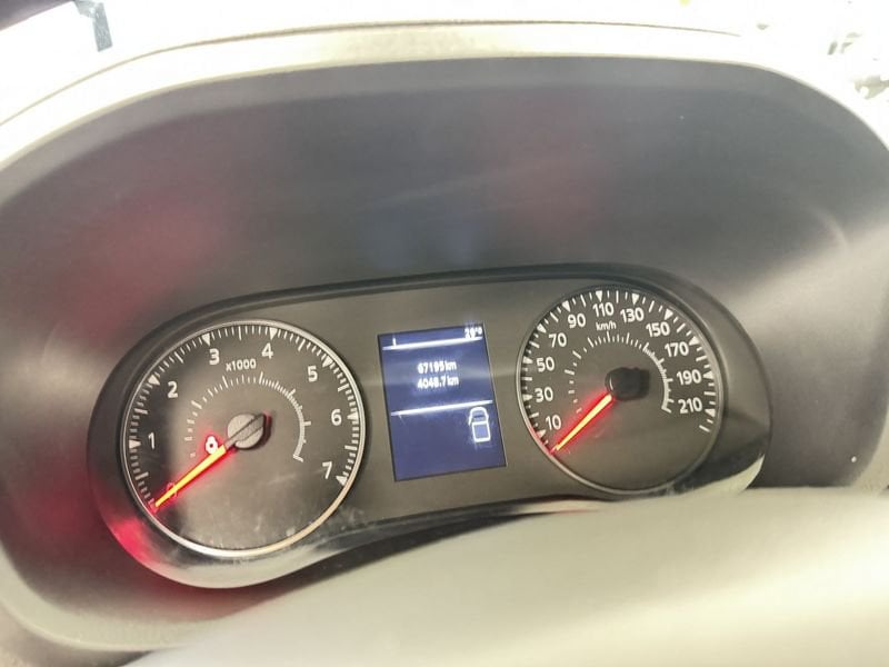 https://cdn-dk.caraffinity.it/dealer/datafiles/vehicle/images/800/32881/HDS6XmLNtxW4lvMu.JPG