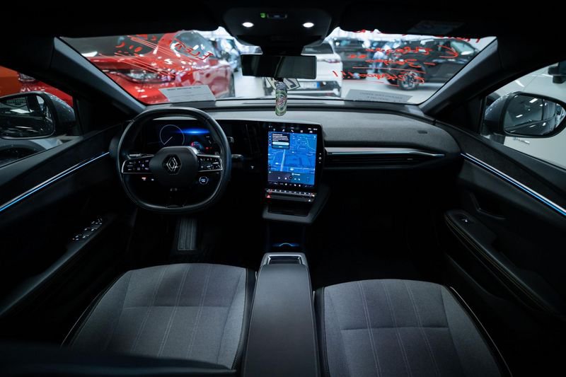 https://cdn-dk.caraffinity.it/dealer/datafiles/vehicle/images/800/32881/HHKWU3vgD48E6Aqg.jpg