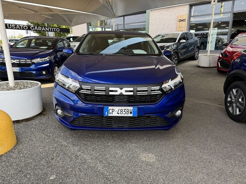 https://cdn-dk.caraffinity.it/dealer/datafiles/vehicle/images/800/32881/Hjwon7baSj43QCk7.jpeg