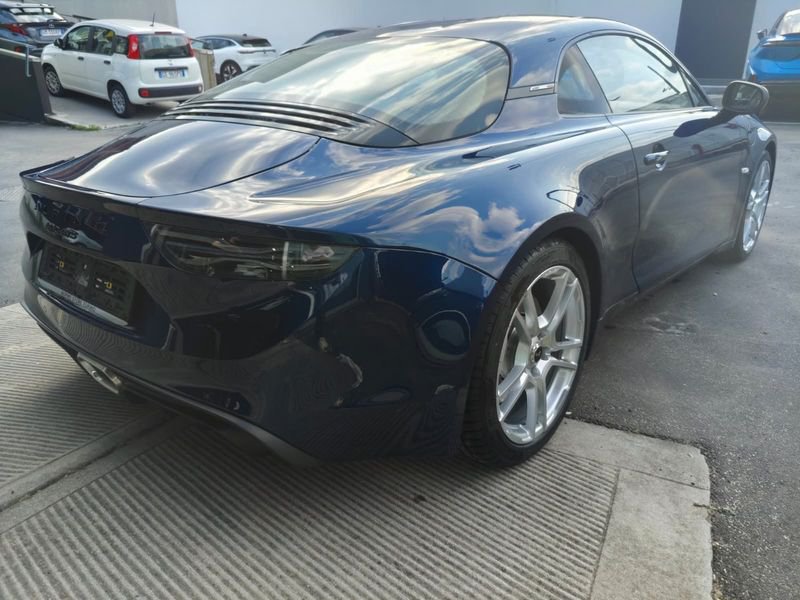 https://cdn-dk.caraffinity.it/dealer/datafiles/vehicle/images/800/32881/Hx5Oc2sJyn8pfkAz.jpeg