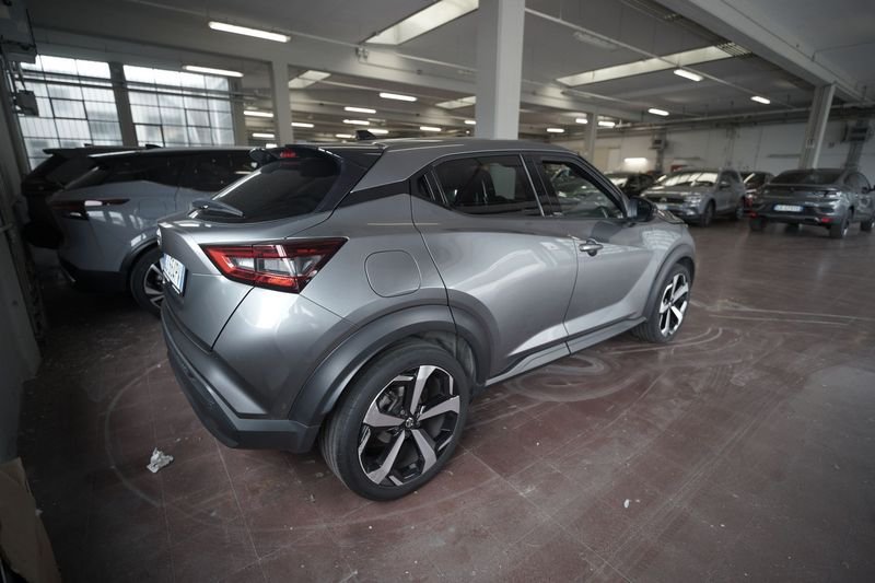 https://cdn-dk.caraffinity.it/dealer/datafiles/vehicle/images/800/32881/ISzNlDs7HPc4I1KZ.JPG