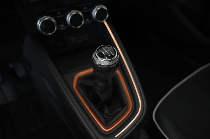 https://cdn-dk.caraffinity.it/dealer/datafiles/vehicle/images/800/32881/LA2YrYwg61IYnrJW.JPG