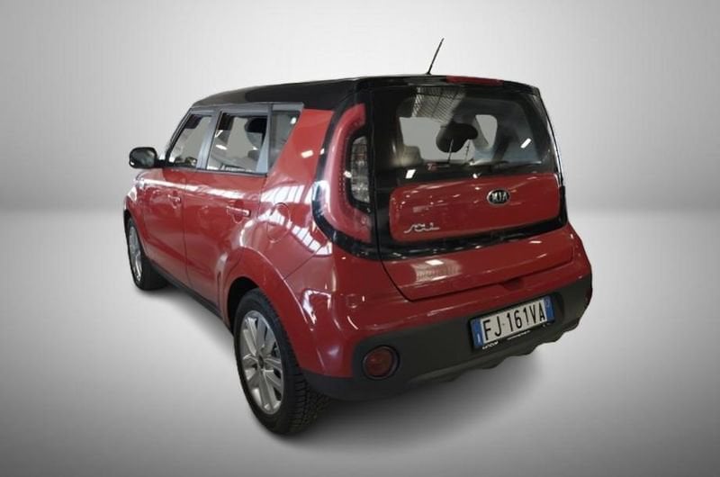 https://cdn-dk.caraffinity.it/dealer/datafiles/vehicle/images/800/32881/Mot1Mwdq0ygI9y4W.jpg