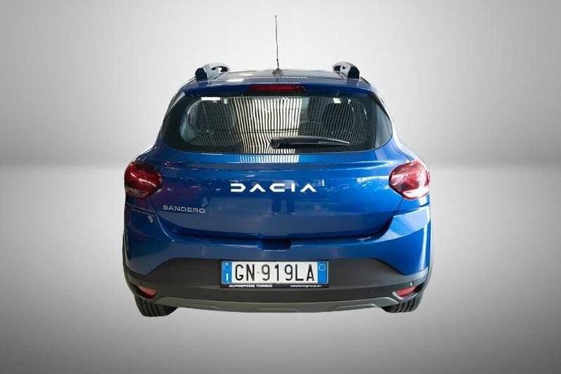 https://cdn-dk.caraffinity.it/dealer/datafiles/vehicle/images/800/32881/Ncmp2hLNYcpNVAwI.jpg
