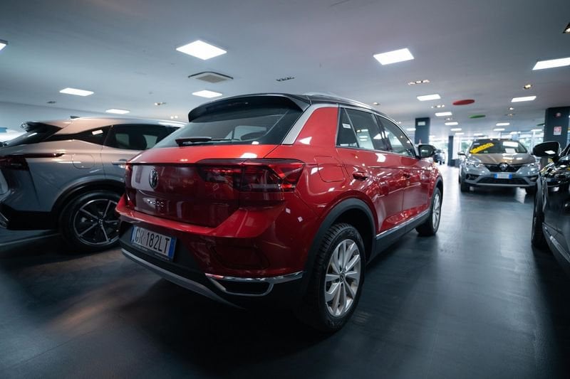 https://cdn-dk.caraffinity.it/dealer/datafiles/vehicle/images/800/32881/OyHAks2xGkervHE5.jpg