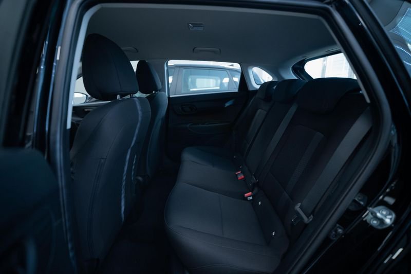 https://cdn-dk.caraffinity.it/dealer/datafiles/vehicle/images/800/32881/PNCMUx62K3cCazMR.jpg
