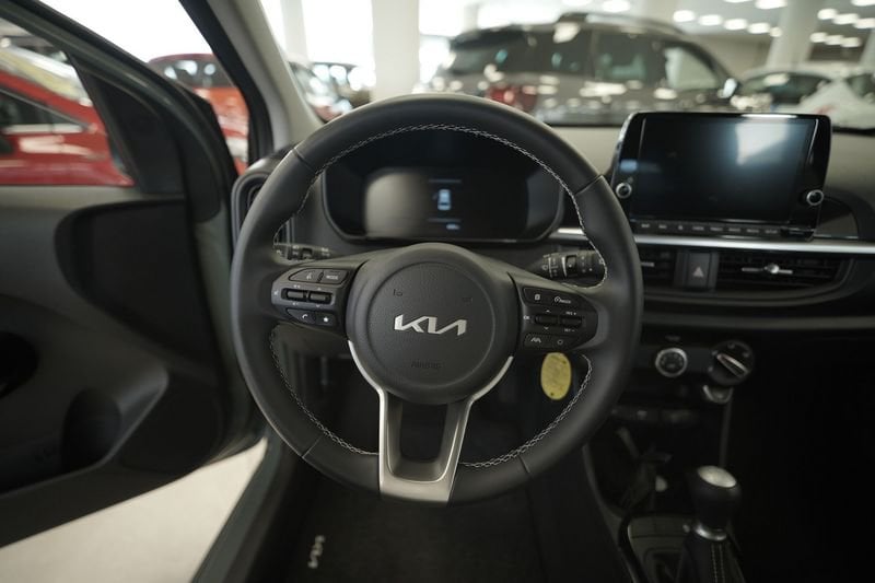 https://cdn-dk.caraffinity.it/dealer/datafiles/vehicle/images/800/32881/PdAJOLkO3yQQT3kx.JPG