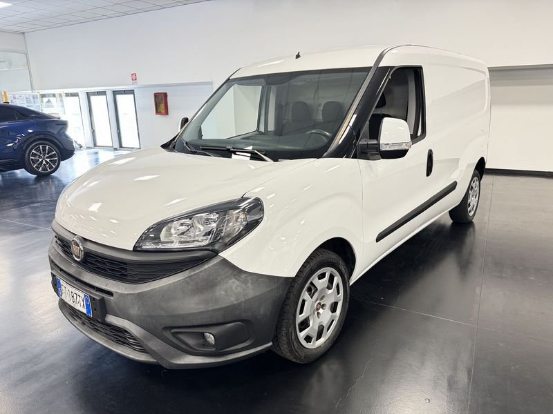 https://cdn-dk.caraffinity.it/dealer/datafiles/vehicle/images/800/32881/PsHdV7xHkKwmW8O5.JPG
