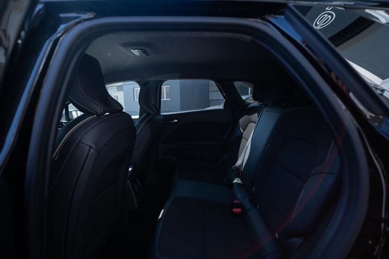 https://cdn-dk.caraffinity.it/dealer/datafiles/vehicle/images/800/32881/Qzl5Yz0Alm2YXRQG.jpg