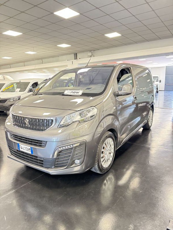 https://cdn-dk.caraffinity.it/dealer/datafiles/vehicle/images/800/32881/RliTzAAPWcJBb8VF.JPG?format=jpeg