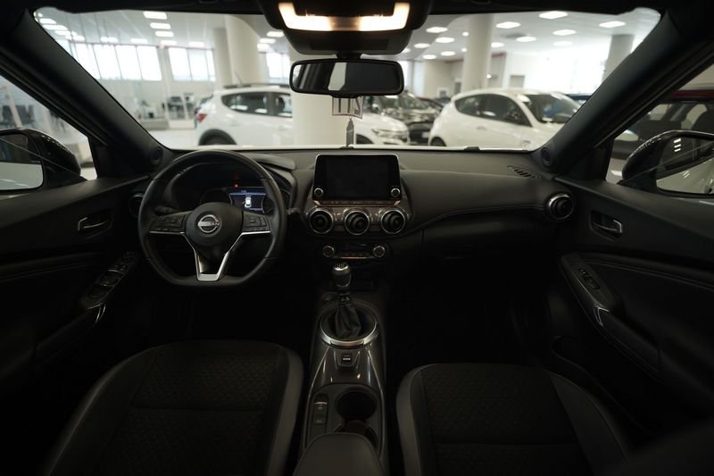 https://cdn-dk.caraffinity.it/dealer/datafiles/vehicle/images/800/32881/S2lSKHEnWdw1fpgl.JPG