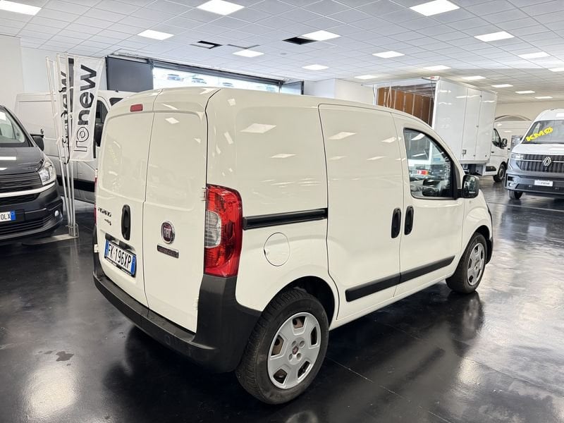 https://cdn-dk.caraffinity.it/dealer/datafiles/vehicle/images/800/32881/Sr8cabW64VGYeCwE.JPG