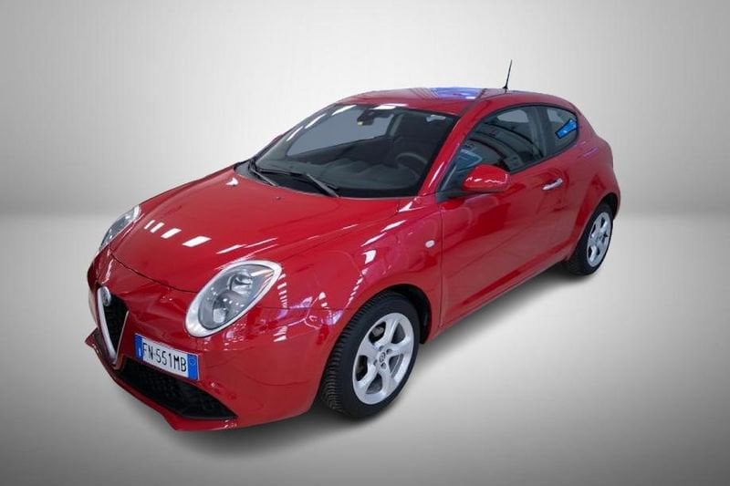 https://cdn-dk.caraffinity.it/dealer/datafiles/vehicle/images/800/32881/V3jO4fnCjinSSW4W.jpg
