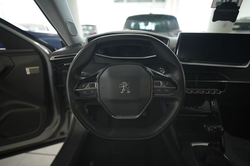 https://cdn-dk.caraffinity.it/dealer/datafiles/vehicle/images/800/32881/XWnjRUZM8W3daqcc.JPG