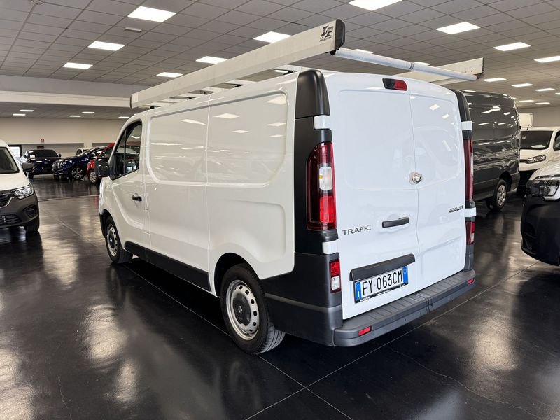 https://cdn-dk.caraffinity.it/dealer/datafiles/vehicle/images/800/32881/XklXBm0wktXA599C.JPG