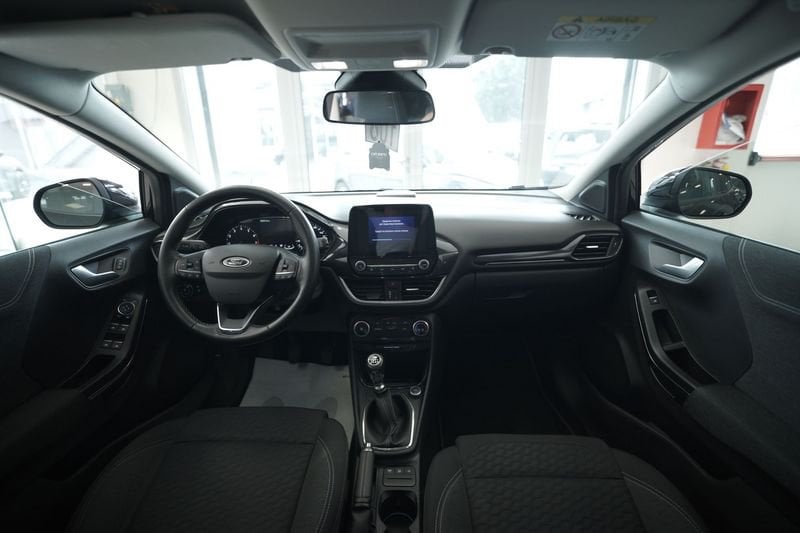 https://cdn-dk.caraffinity.it/dealer/datafiles/vehicle/images/800/32881/Xpzp0GHqMKS6bAlo.JPG
