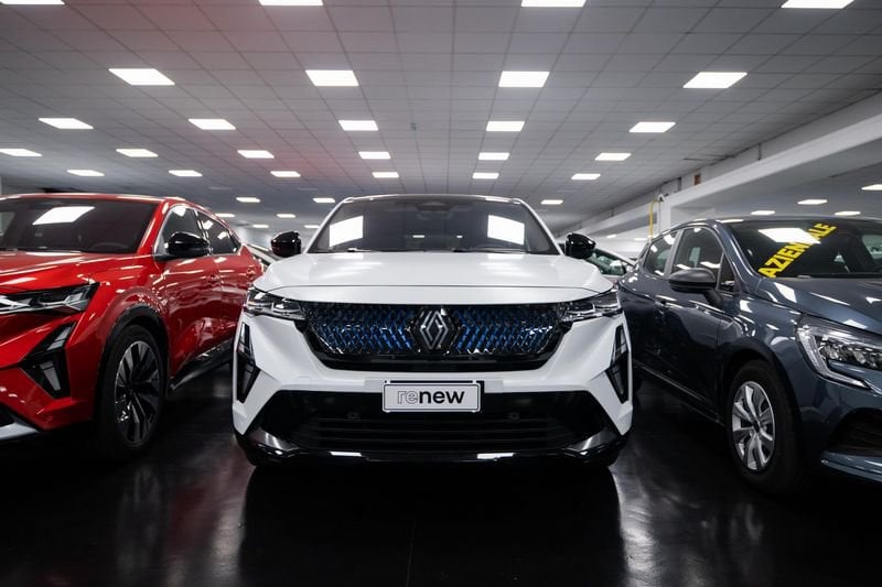 https://cdn-dk.caraffinity.it/dealer/datafiles/vehicle/images/800/32881/Y4aAHwXbEdb1I4lf.jpg