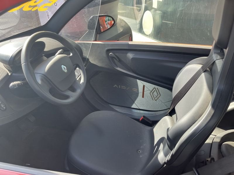 https://cdn-dk.caraffinity.it/dealer/datafiles/vehicle/images/800/32881/ZSjzO05r41R9CSz9.jpg