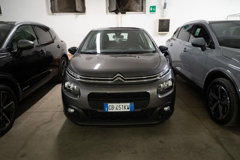 https://cdn-dk.caraffinity.it/dealer/datafiles/vehicle/images/800/32881/ZXipqFEaIxibRewb.jpg