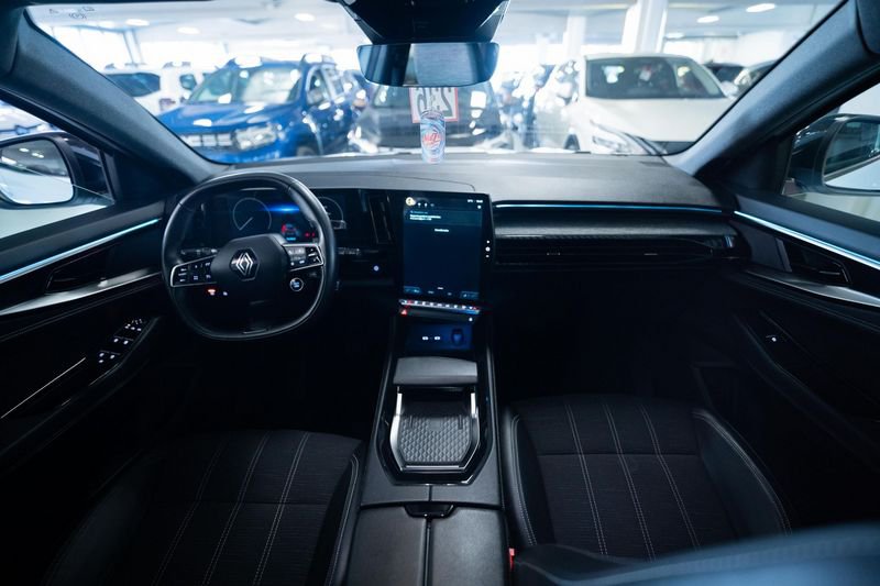 https://cdn-dk.caraffinity.it/dealer/datafiles/vehicle/images/800/32881/b9gwPHxKobLTBS9b.jpg
